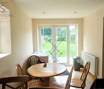 1 bedroom in a house share to rent - Photo 3