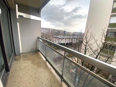 Location Appartement 4 pièces 87m² - Photo 4