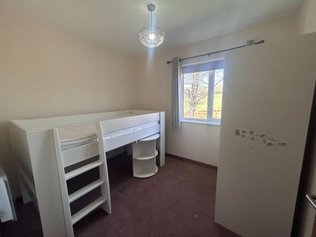 2 bedroom semi-detached house to rent - Photo 5