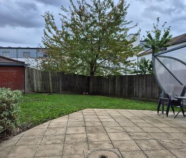 2 Bed Flat, Goldsmith Close, HA2 - Photo 3