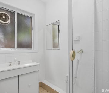 Cozy one bedroom residence nestled in a quiet location - Photo 1