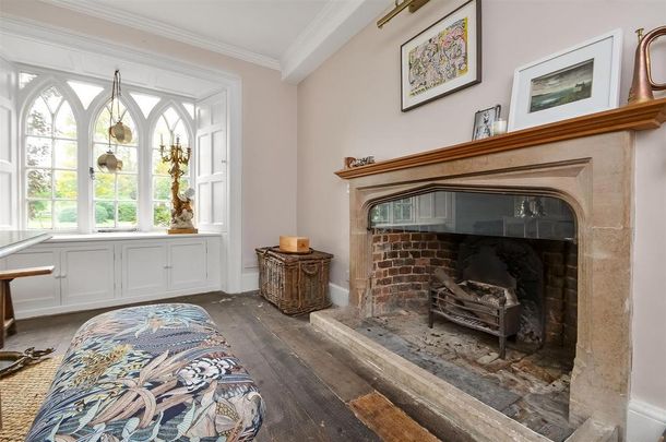 6 bedroom detached house to rent - Photo 1