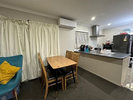 Charming 2BR Unit in Nawton, Hamilton - Photo 5