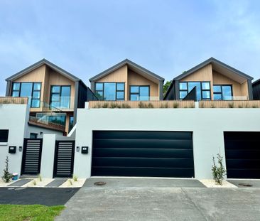 Brand New Four Bedroom Mount Albert - Photo 2