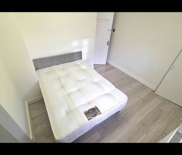 4 Bed Semi-Detached House, Christchurch Avenue, HA0 - Photo 6