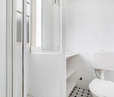 Art Deco Charm in an Unbeatable City Location - Photo 4