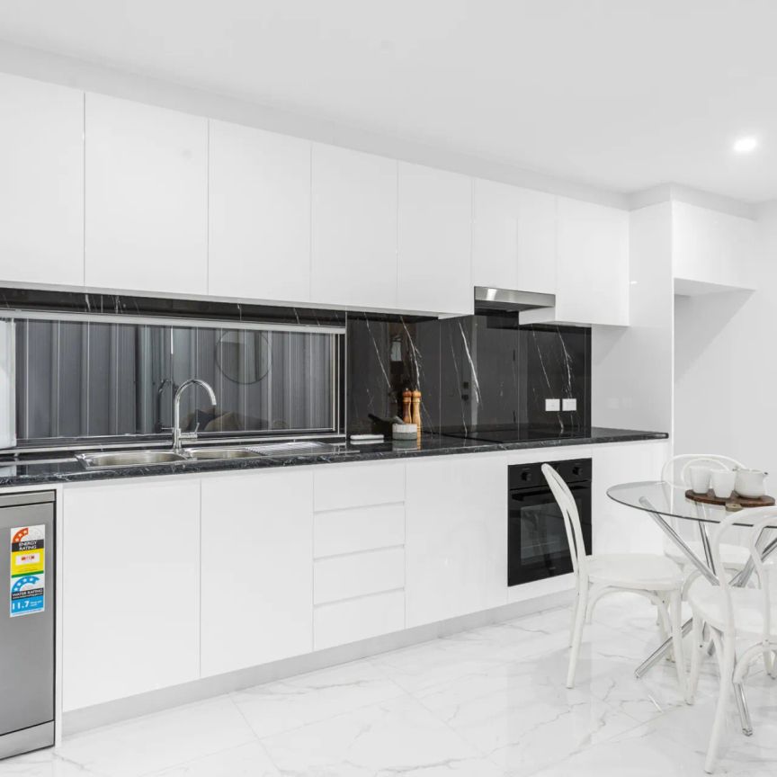 Modern Granny Flat - Photo 1