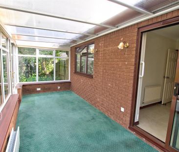 2 bedroom bungalow to rent - Photo 2