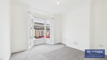 2 bedroom House To Let Total Size: 651 SQ FT - Photo 4