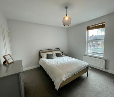 Severn Street – 3 Bed - Photo 1