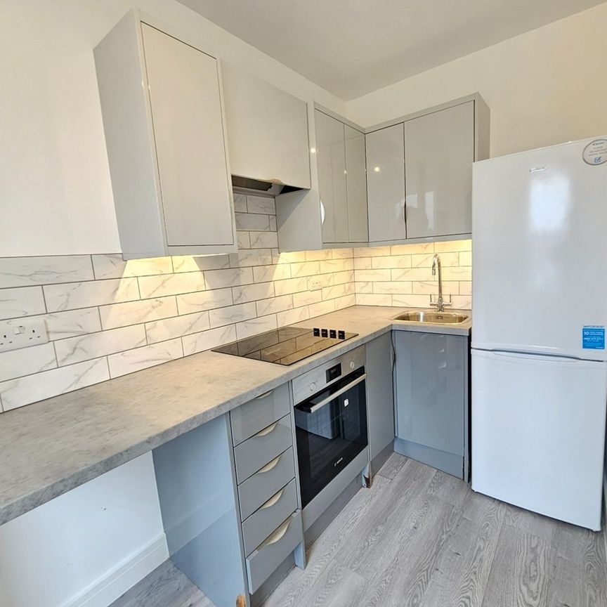 Studio Flat, West Green Road, N15 - Photo 1