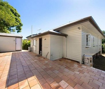 27, Lawson Street, QLD, Morningside - Photo 3