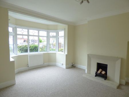 3 bedroom semi-detached house to rent - Photo 3