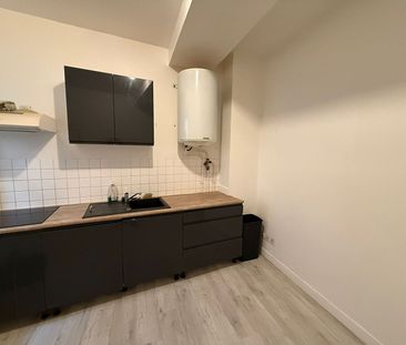 Location Appartement 1 pièce 35m² - Photo 2