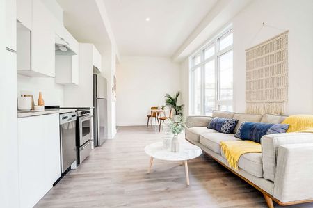 A Quiet And Safe Community Close To Downtown Ottawa | All-inclusive apartments | Call 819-800-3993 To Book A Visit - Photo 3