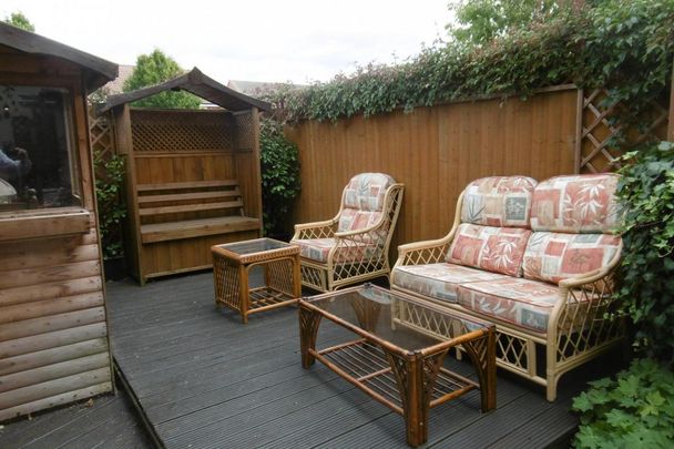 1 bedroom in a house share to rent - Photo 1