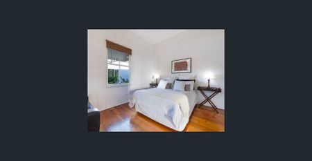 Picture Perfect Workers Cottage - Photo 2