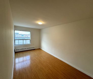 For Lease - 3071 Hurontario Street Unit# 1, Mississauga, Ontario - Photo 5