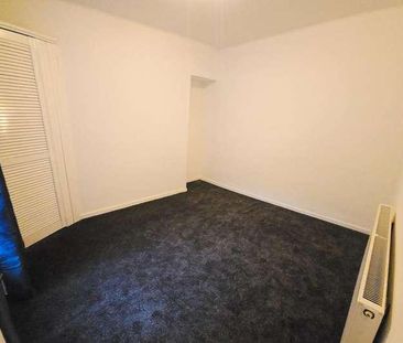 Graig Terrace, Swansea, SA1 - Photo 5