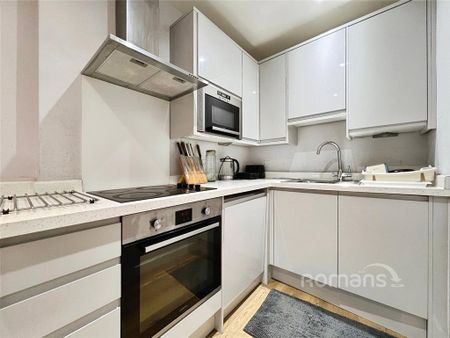 1 bedroom flat to rent - Photo 5