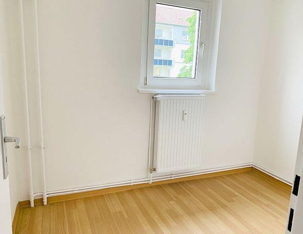 * 1 Zimmer, Bad modernisiert, mit Dusche * - Foto 1