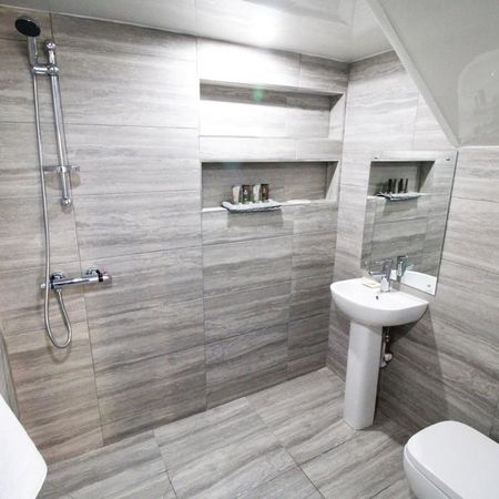 Studio to rent - Photo 4