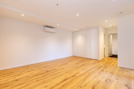 102/8 Hallenstein Street, Footscray, VIC, 3011 - Photo 2