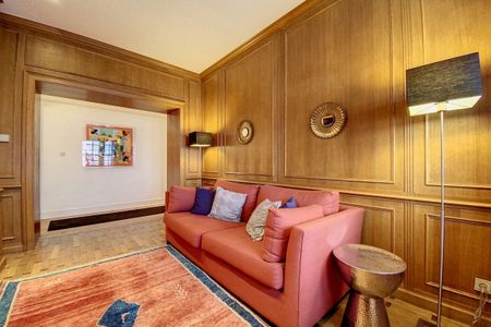 Luxueux appartement 2 chbr meublé proche du Cinquantenaire. - Foto 2