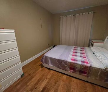 For Lease - 5533 Richmeadow Mews, Mississauga, Ontario - Photo 5