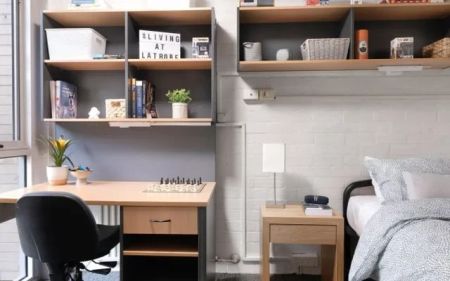 La Trobe University - Menzies College, Melbourne - Photo 5