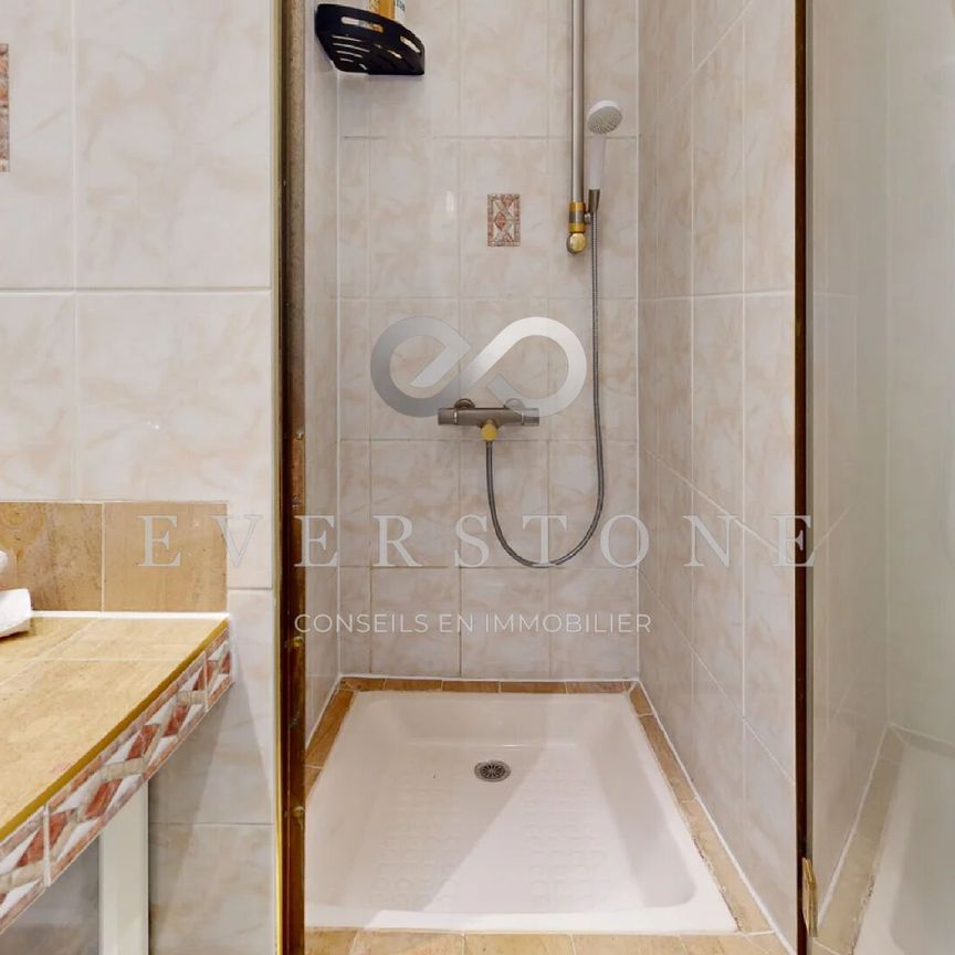 Appartement Paris 3 pièce(s) 116 m2 - Photo 1