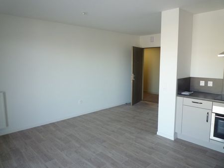 A LOUER F2 RESIDENCE RECENTE HEROUVILLE ST CLAIR - Photo 3