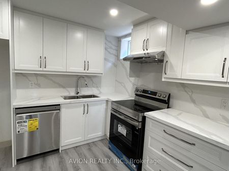 Property For Lease | C8090388 - Photo 5