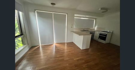 PERFECT FAMILY HOME! - Photo 2