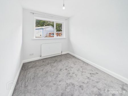 16 Old Saintfield Road, Carryduff, Belfast, BT8 8EY - Photo 4