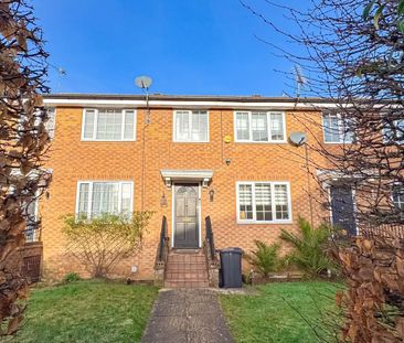 Stapleford, Welwyn Garden City - Photo 1