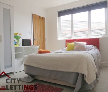 3 Bedroom Apartment - Photo 1