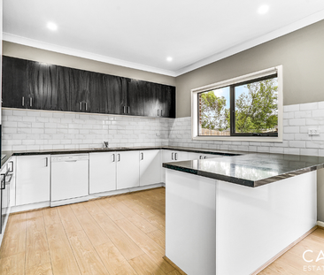 5 Sharpe Street, Cranbourne - Photo 4