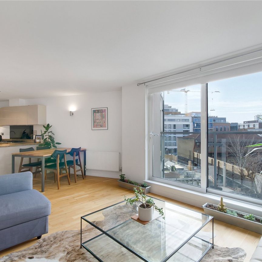 Enfield Road, London, N1 5EN - Photo 1