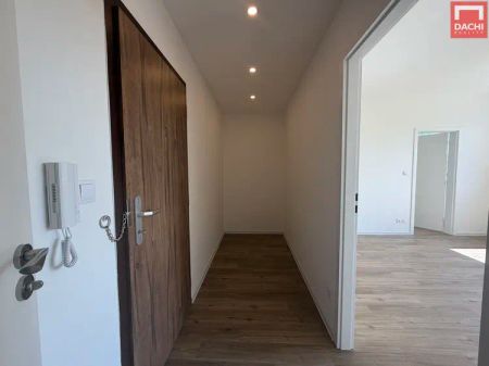 Pronájem čerstvě rekonstruovaného bytu 2+1, Stiborova ulice, Olomouc - Фото 4