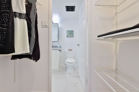 For Lease - 117 Gerrard Street Unit# 402, Toronto, Ontario - Photo 2