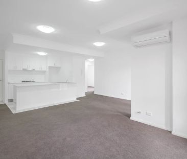 Immaculate Two Bedroom Apartment With All The Extras! - Photo 1