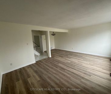 Townhouse For Lease | E8118624 - Photo 5