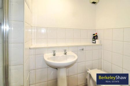 Studio to rent - Photo 5