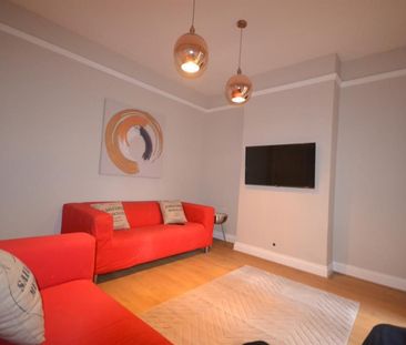 1 bedroom Flat To Let - Photo 3