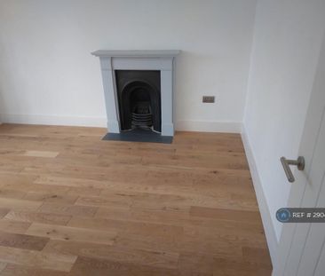4 bedroom maisonette to rent - Photo 5