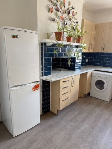 3 Bed Flat, Electric Mansions, SW9 - Photo 4