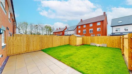 3 bedroom semi-detached house to rent - Photo 2
