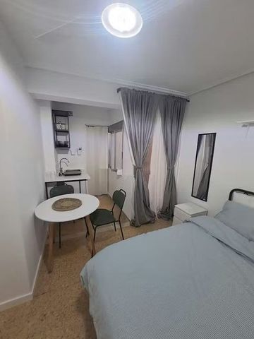 Carrer de lEscultor Piquer, Valencia, Valencian Community 46019 - Photo 5