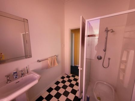 23 Hine Street, City Centre, New Plymouth - Photo 3